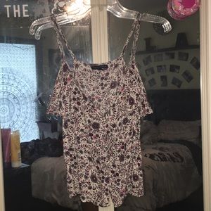 Cute & New AE Floral Crop Top!